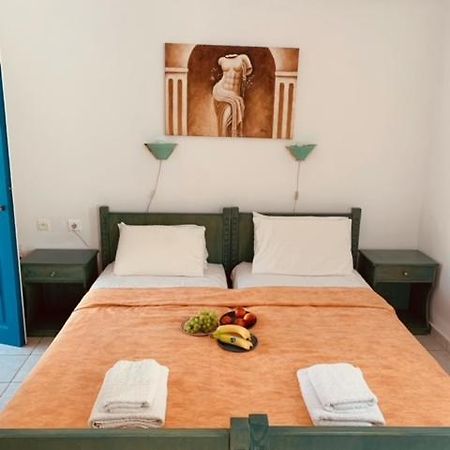 Manousos Rooms Adamantas  Luaran gambar