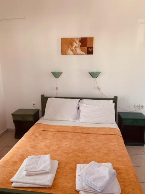 Manousos Rooms Adamantas  Luaran gambar