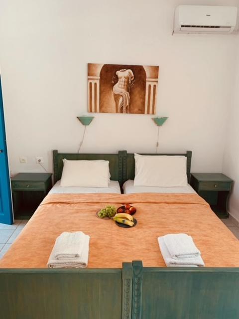 Manousos Rooms Adamantas  Luaran gambar