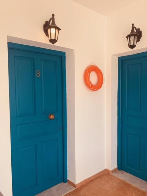 Manousos Rooms Adamantas  Luaran gambar