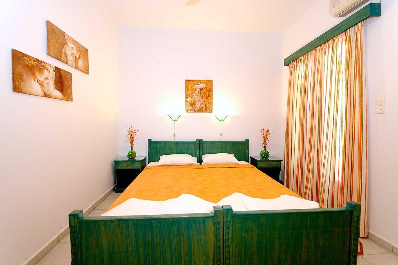Manousos Rooms Adamantas  Luaran gambar